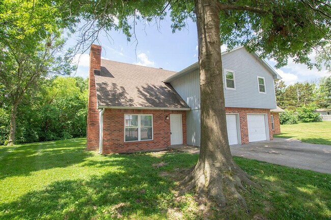 Building Photo - 1902 Mirtle Grove Ct