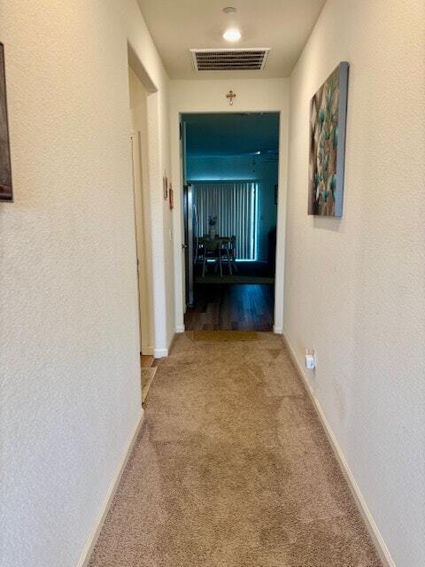 Building Photo - 10424 Skynyrd Way