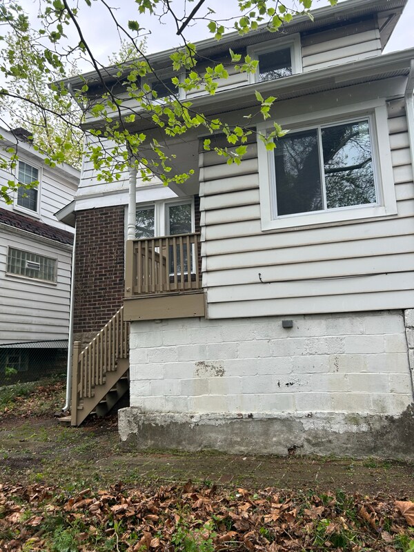Building Photo - 572 Princeton Blvd