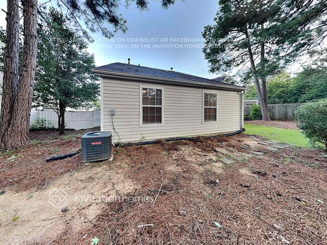Building Photo - 740 Avening Ct