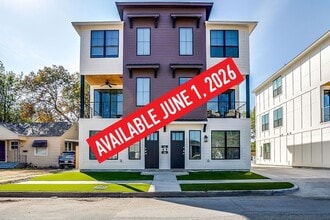 Building Photo - 2323 Benbrook Blvd