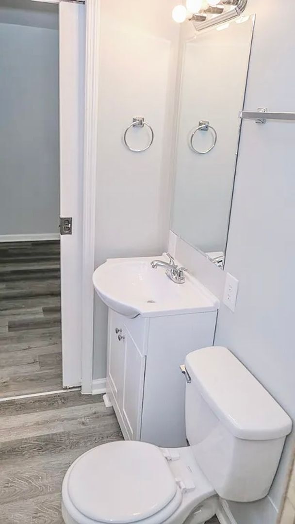 Building Photo - Charming 4BR/2BA Brick Home