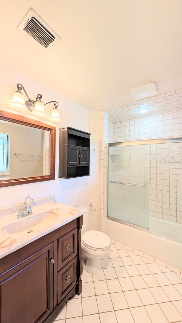 Building Photo - 3581 Cercis Way