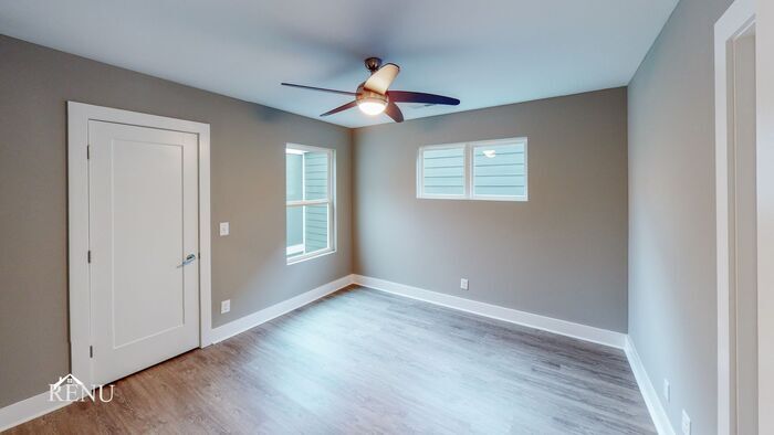 Building Photo - 2352 E 18th St