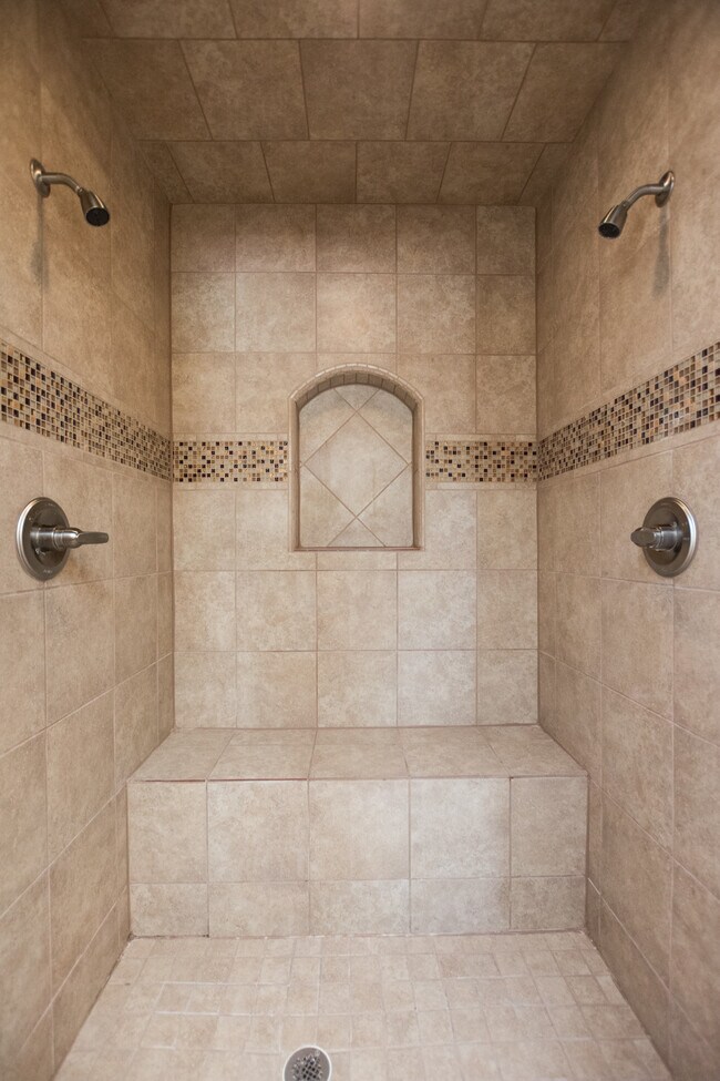 Master Bathroom Shower - 2365 Saturn Cir