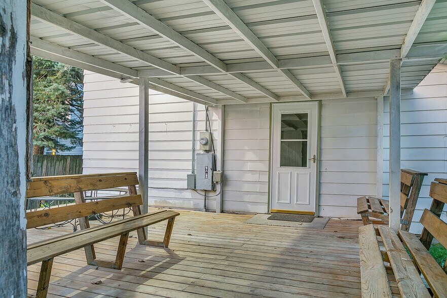 Primary Photo - 944 14th St