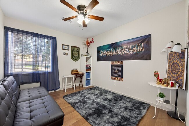 Building Photo - 10423 Permian Dr