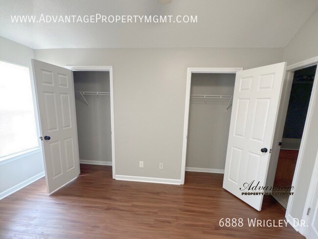 Building Photo - 6888 Wrigley Dr