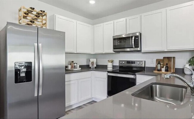 Building Photo - 32528 Weathered Oak Dr