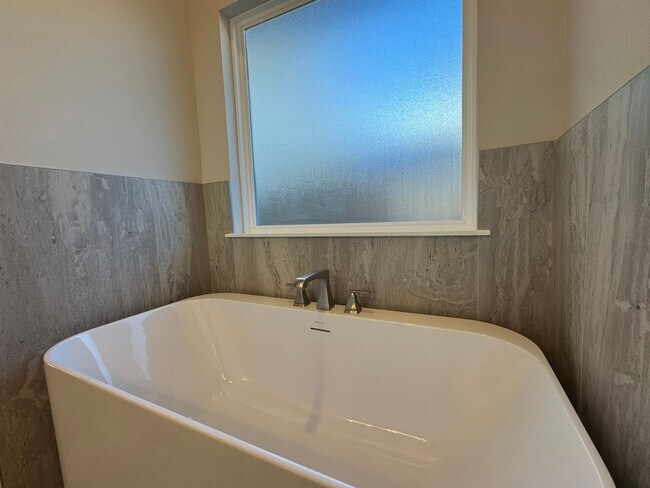 Building Photo - BRAND NEW - 4 bed - 3 bath - 2 car with fenced yard!