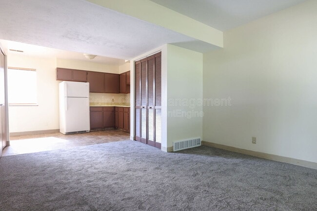 Primary Photo - 3029 S 68th Ct