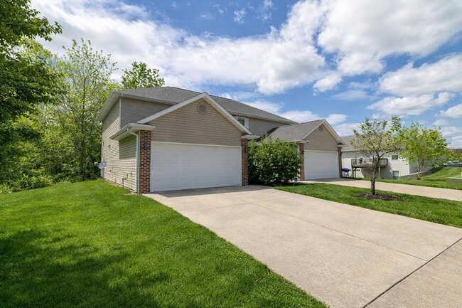 Building Photo - 1855 N Orie Dr