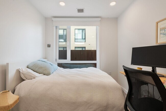 Building Photo - 457 W Broadway