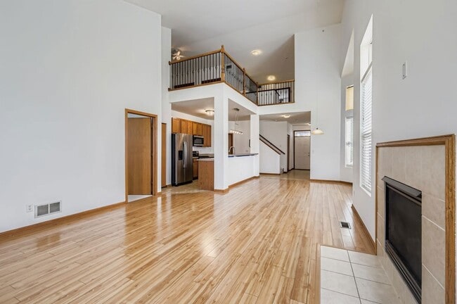 Building Photo - 4579 Half Moon Dr