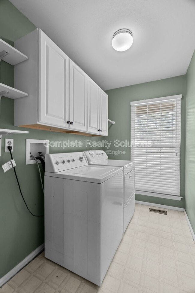 Building Photo - 16610 Green Needle Ct