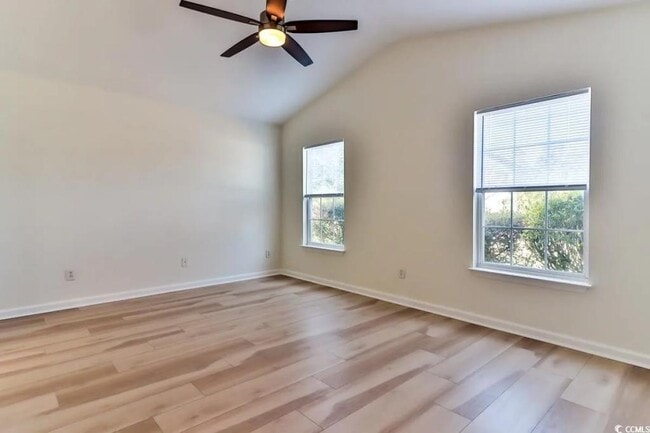 Building Photo - 2081 Haystack Way