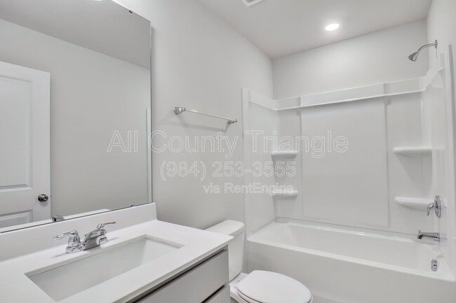 Building Photo - 1715 Chirping Trl