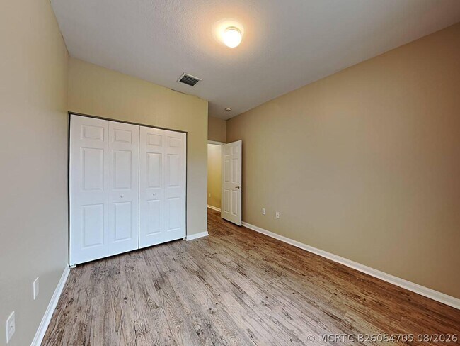 Building Photo - 703 NW 170th Terrace