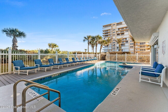 Building Photo - 925 N Hwy A1A
