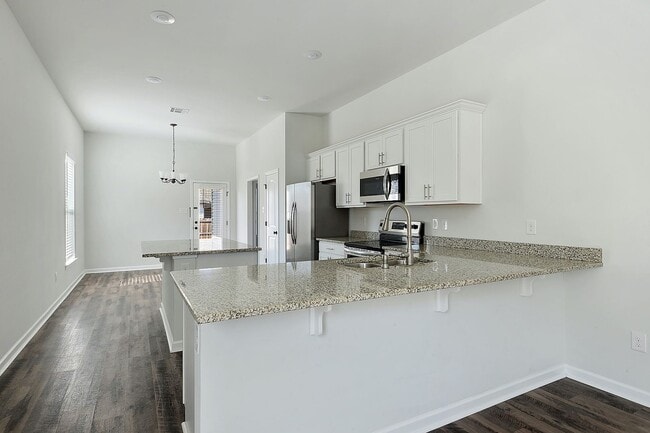 Building Photo - Two year old 3 bedroom available for Lease in Hunters Trace!