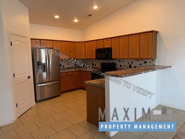 Building Photo - 659 Chalisa Ave