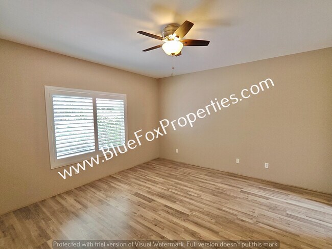 Building Photo - 12628 N Running Coyote Dr