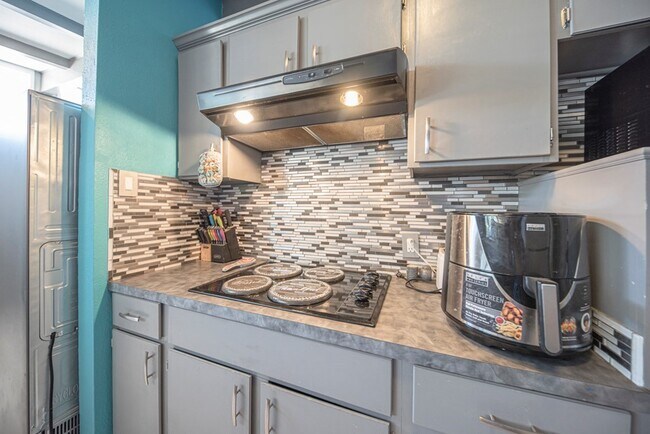 Building Photo - 2901 Nabors Ln