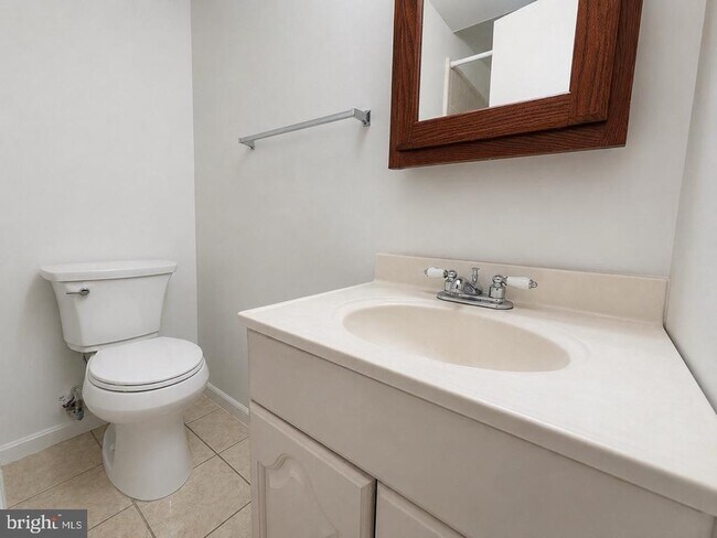 Building Photo - 14761 Ealing Ct