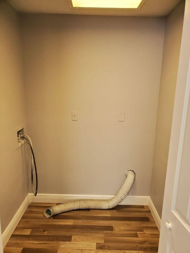 Building Photo - 3/2 Duplex in Bradenton