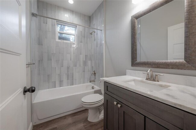 Building Photo - 6804 N 17th St