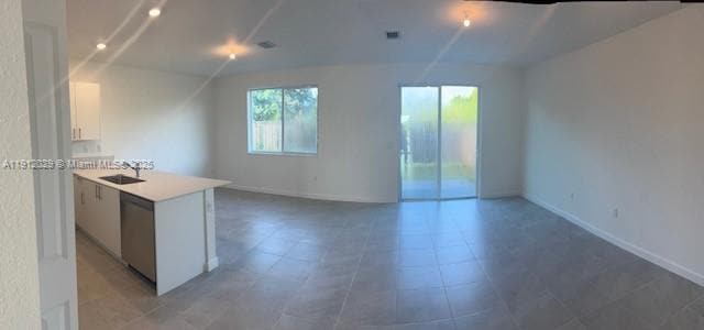 Building Photo - 1406 SE 6th Rd