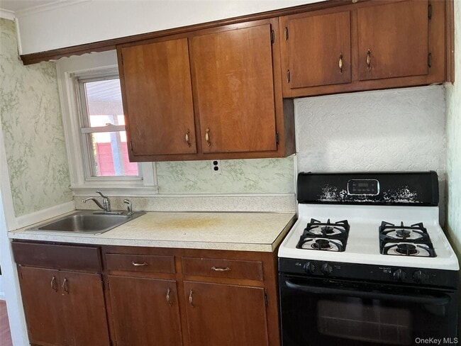 Building Photo - 334 Doris Ave