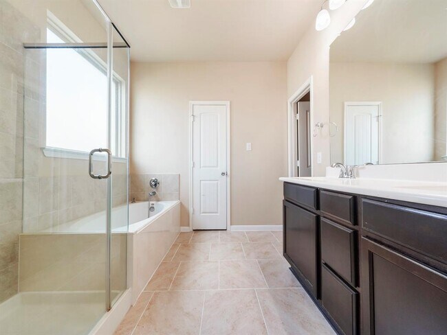 Building Photo - 4111 Murano Gardens Ct