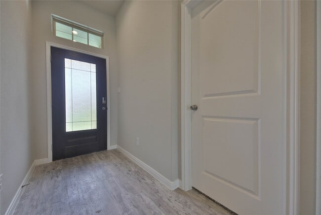 Building Photo - 4814 Vergano Villa Dr