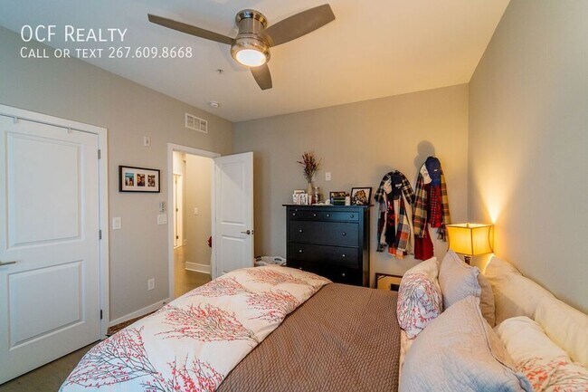 Building Photo - 1607 Catharine St