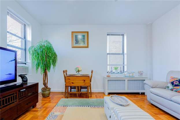 Building Photo - 7 9th St
