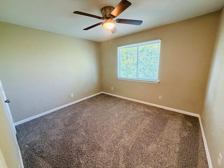 Building Photo - 5904 Blackmon Ct