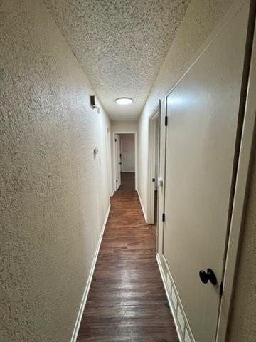 Building Photo - 985 Minter Ln
