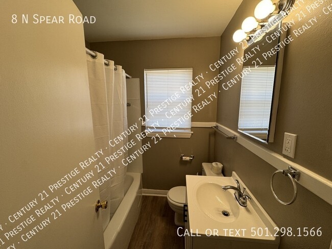 Building Photo - 8 Spear Rd