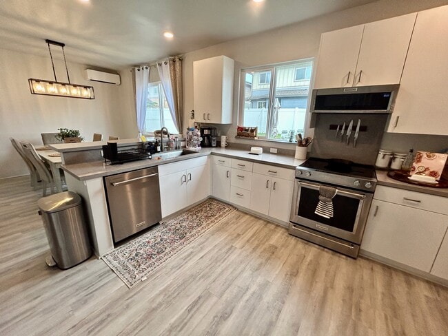 Building Photo - 91-4088-4088 Hikuha St