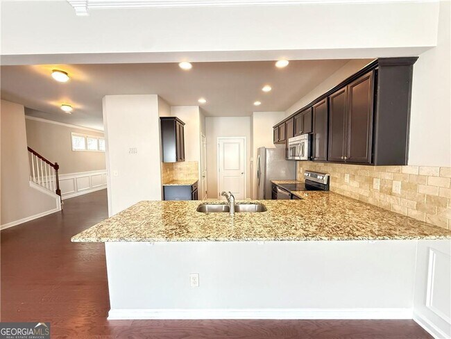 Building Photo - 1044 Haley Wds Ln