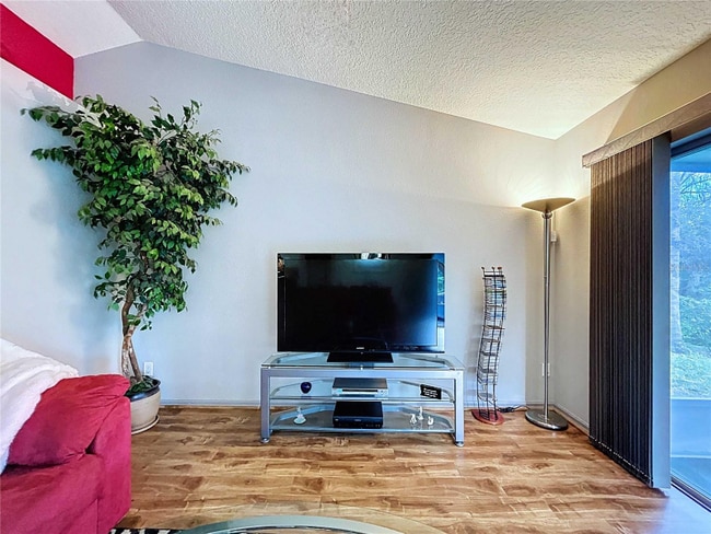 Building Photo - 7517 Savannah Ln