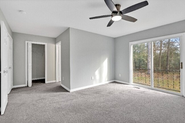 Building Photo - 4370 Elizabeth Dr