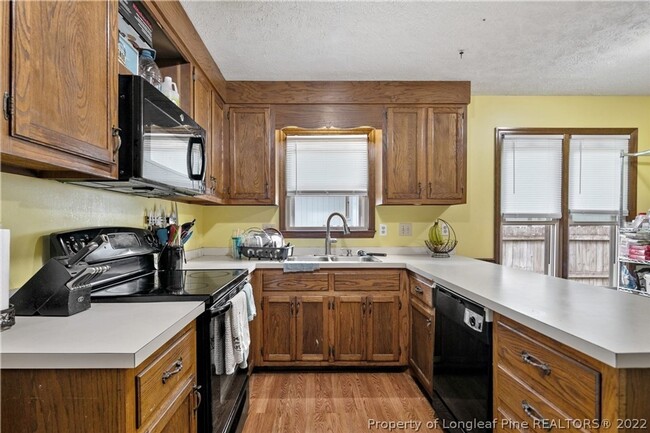 Building Photo - 5800 Horton Pl