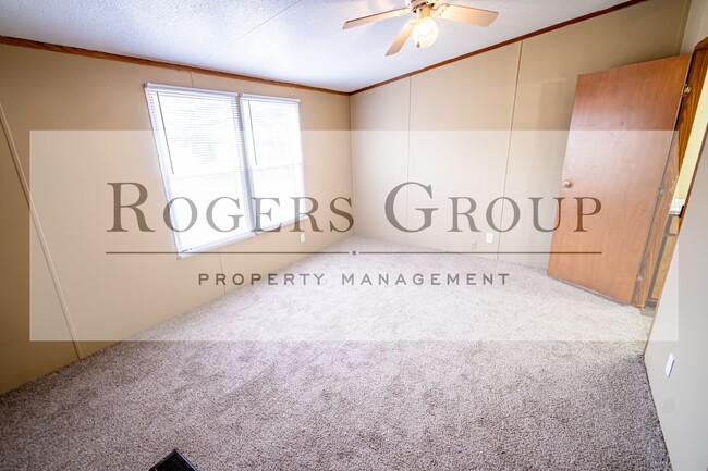 Building Photo - 519 Cedar Cove Rd