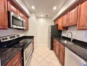 Building Photo - 110 Turtle Creek Rd