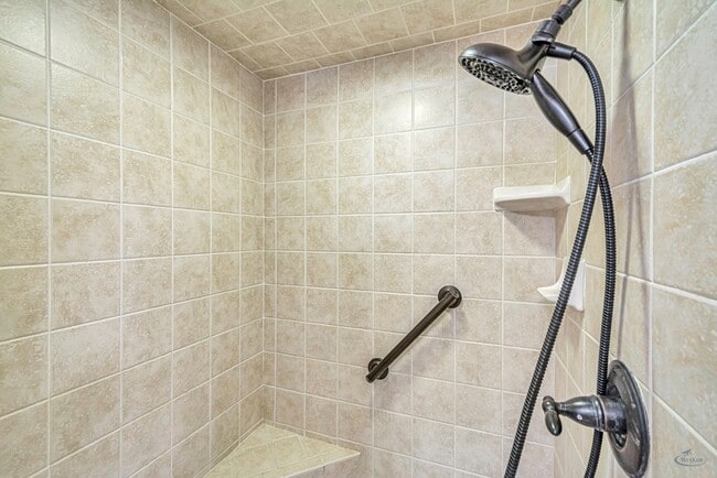 Building Photo - 5409 San Saba Ct