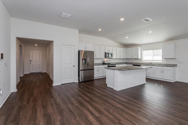 Building Photo - 1434 Geranium Dr