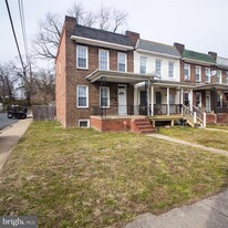 Building Photo - 3740 Brooklyn Ave