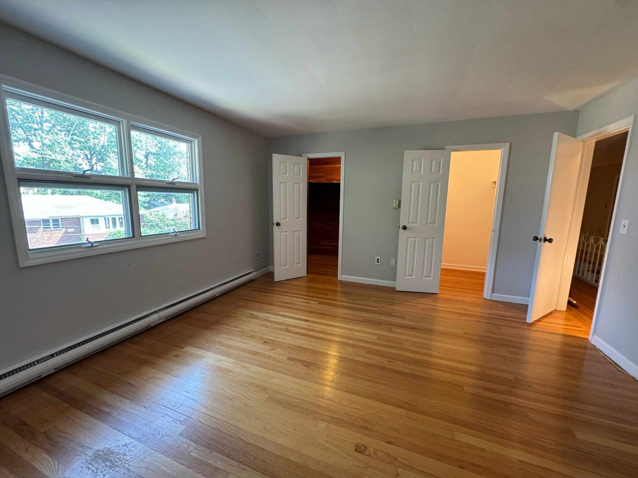 Building Photo - 537 Winterburn Grv